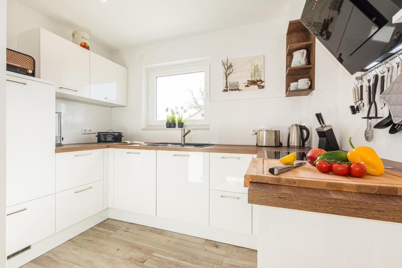 Ferienhaus-See-Sauna-Kamin-Hund Mit E-Ladestation Krakow am See Esterno foto